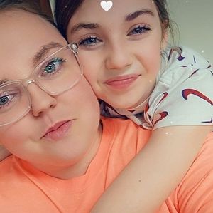 Meet your Posher, Karissa